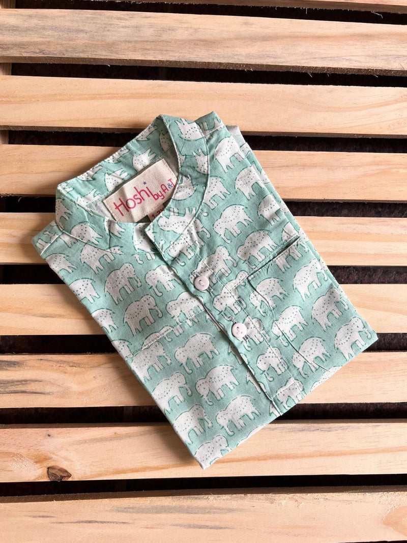 MINTY TRUNK TALES PRINT KURTA SHIRT