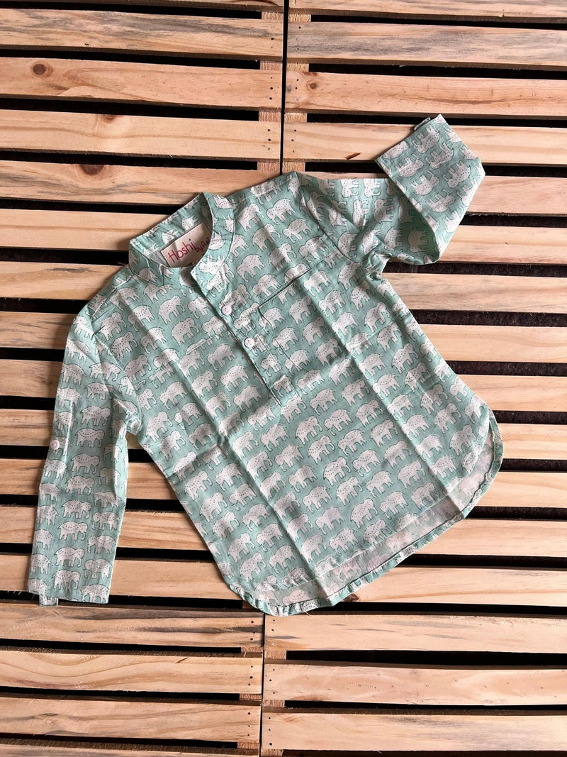 MINTY TRUNK TALES PRINT KURTA SHIRT