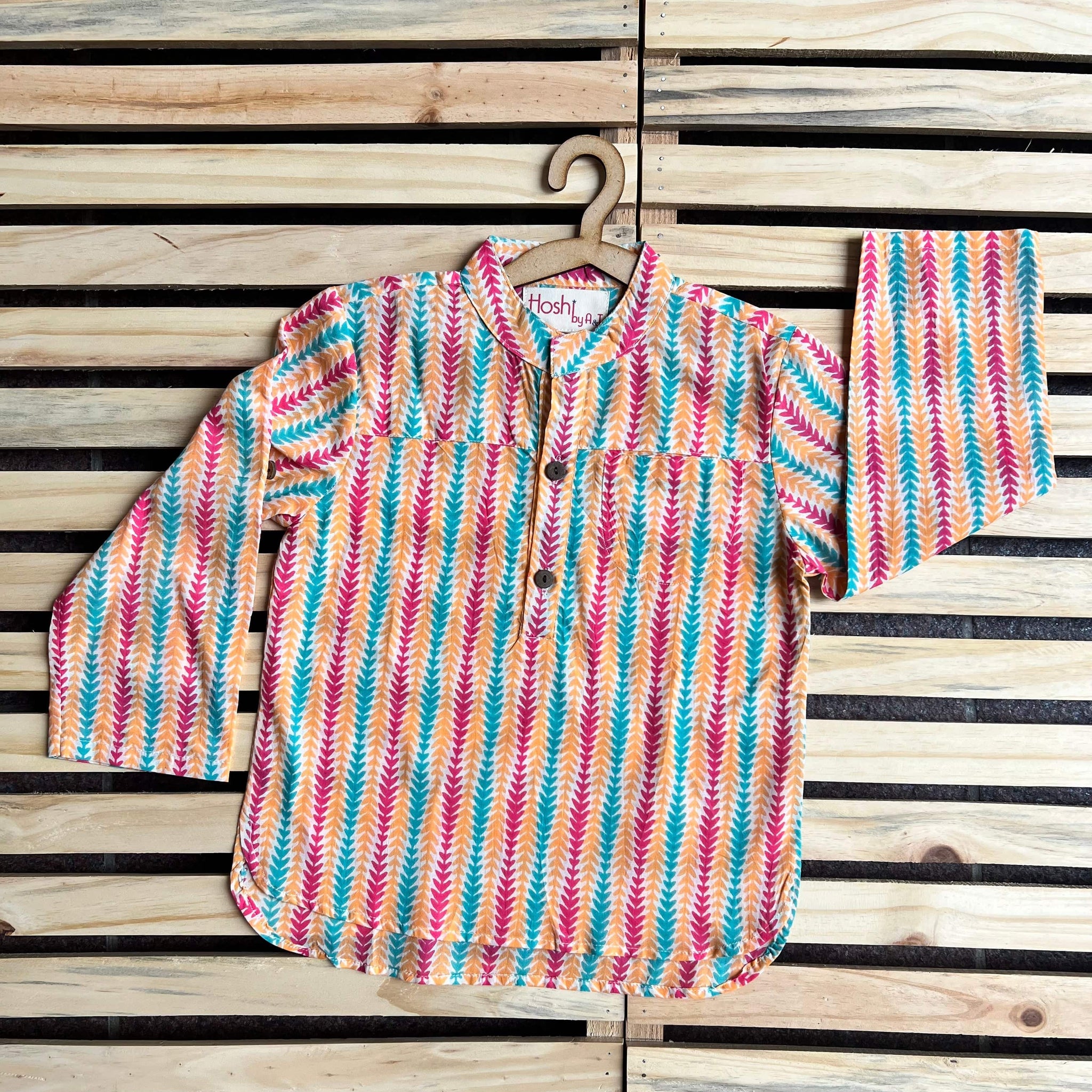 Multicolour arrows kurta shirt