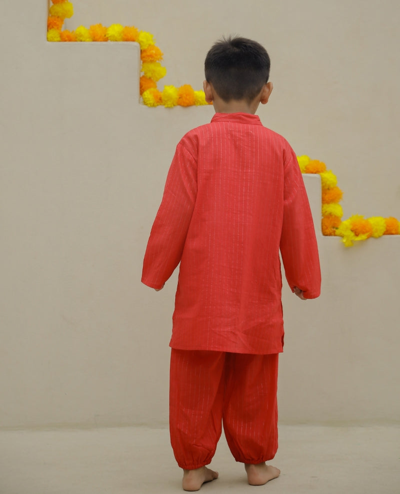 Laal Sher Kurta Set